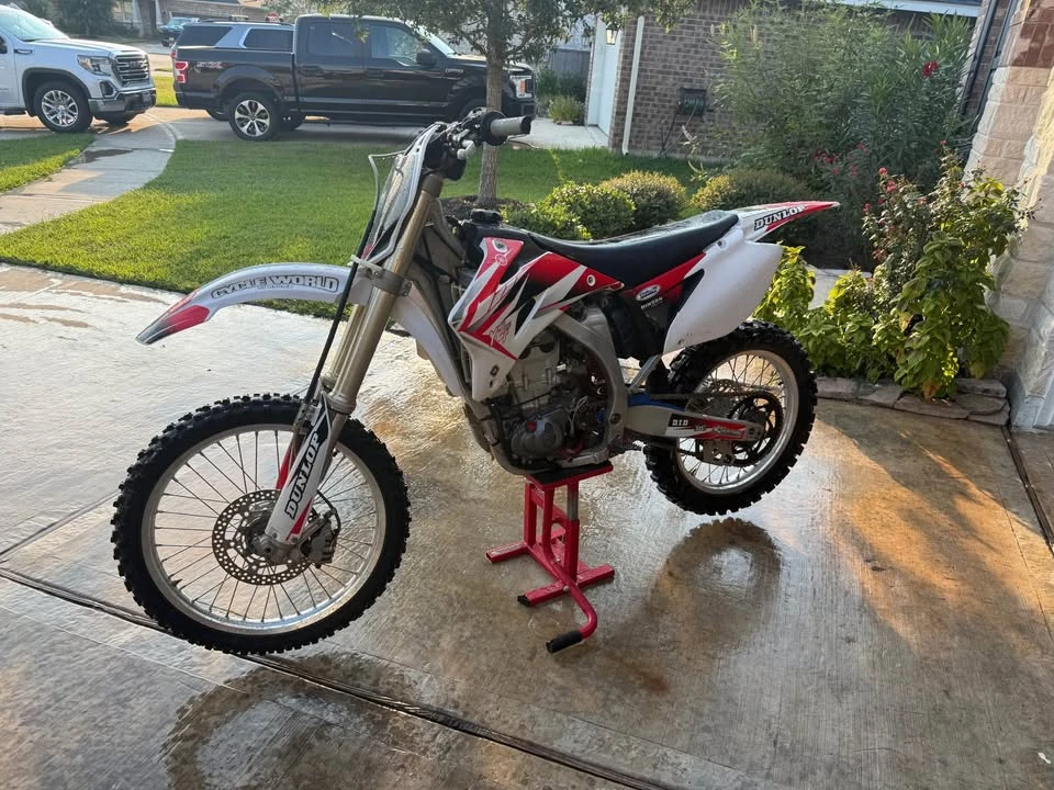 2008 Yamaha YZF - Image 2 of 10