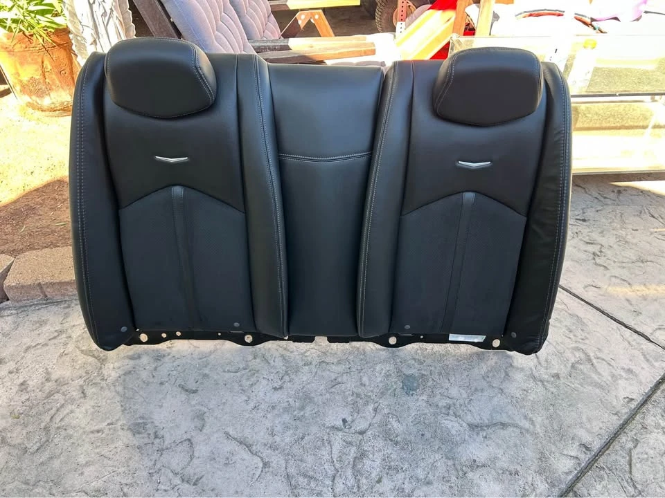 2009 Parts & Memorabilia Seats & Interior - Image 10 of 10