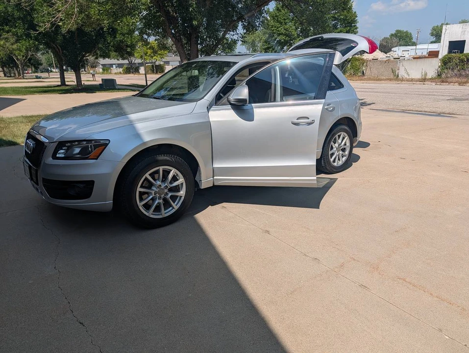 2009 Audi 8R Q5 - Image 8 of 8