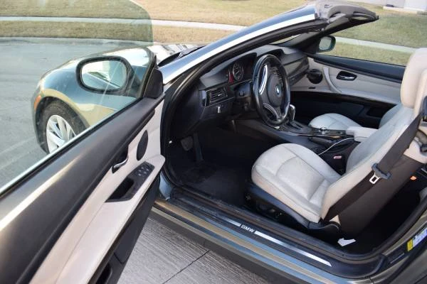 2009 BMW E93 3 Series Convertible - Image 13 of 21