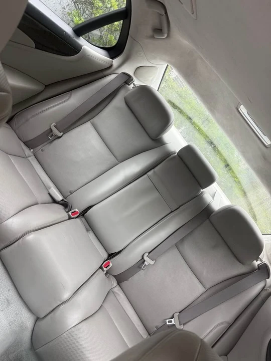 2009 Lexus LS 4th Gen - Image 5 of 5