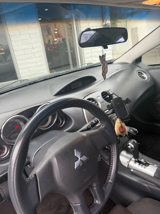 Mitsubishi Eclipse 4th Gen - Image 8 of 8
