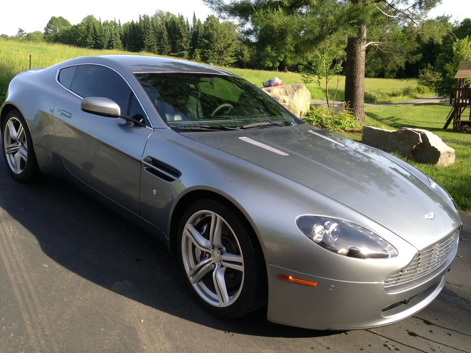 2009 Aston Martin Vantage - Image 3 of 4