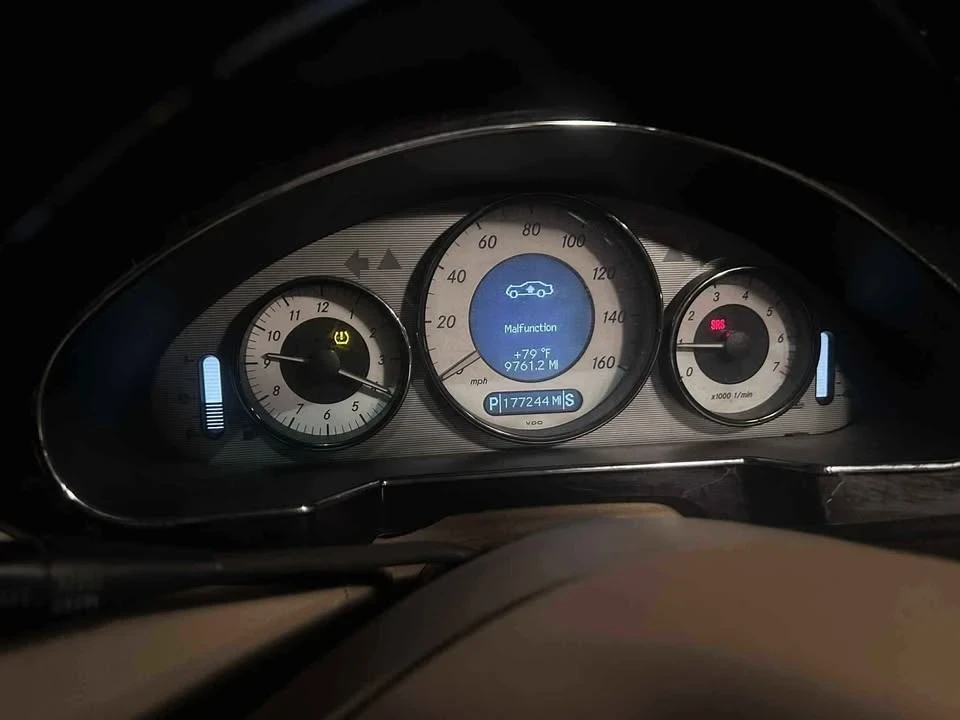2009 Mercedes-Benz C219 CLS-Class - Image 4 of 10