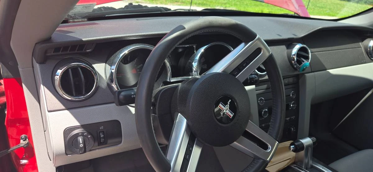 2009 Ford S197 Mustang - Image 6 of 15