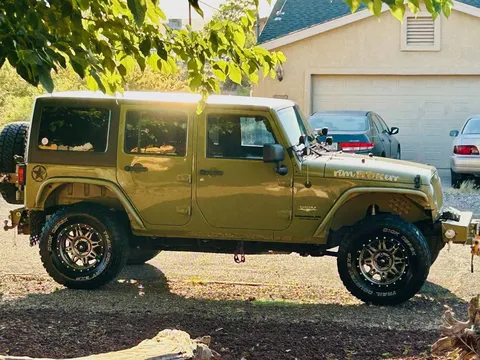 2013 Jeep Wrangler Sahara