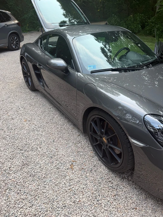 2021 Porsche 718 Cayman - Image 4 of 5
