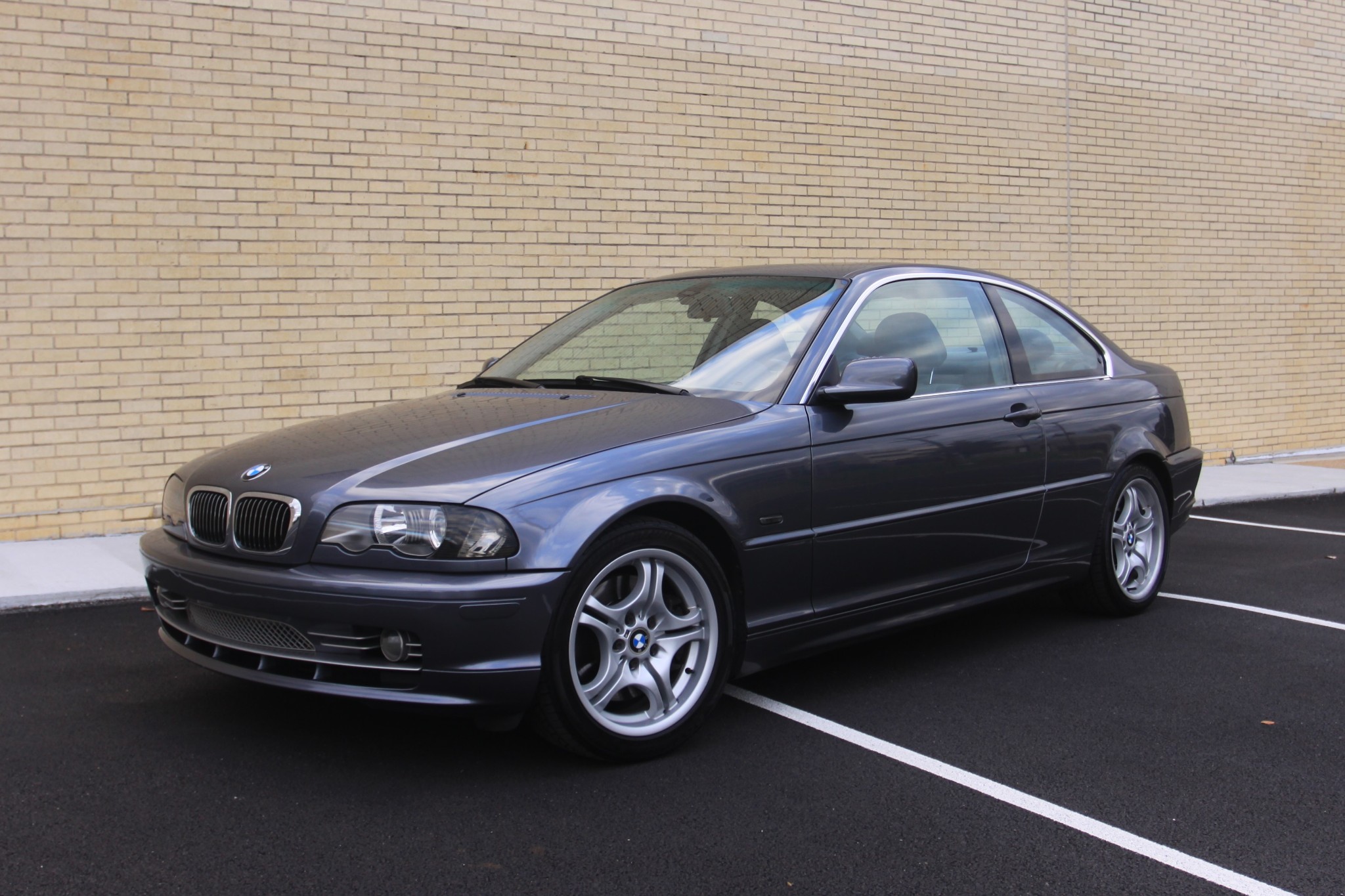 2001 BMW 330Ci 5-Speed