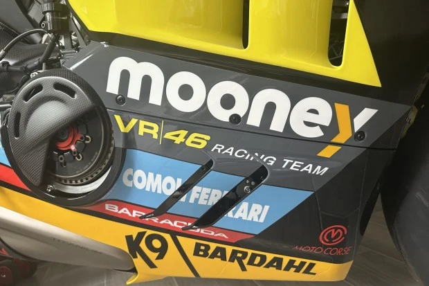 2024 Ducati V4 - Image 8 of 9