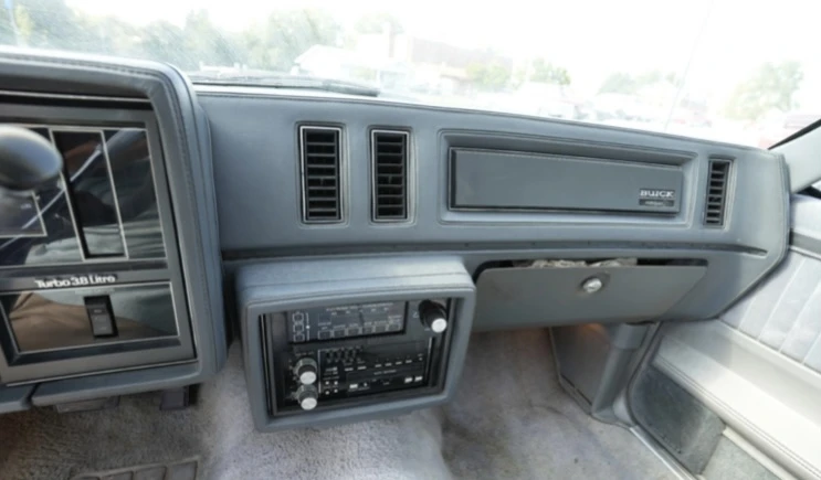 1985 Buick Regal - Image 31 of 31