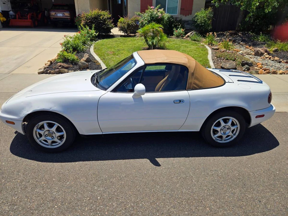 1994 Mazda NA MX-5 Miata - Image 10 of 19