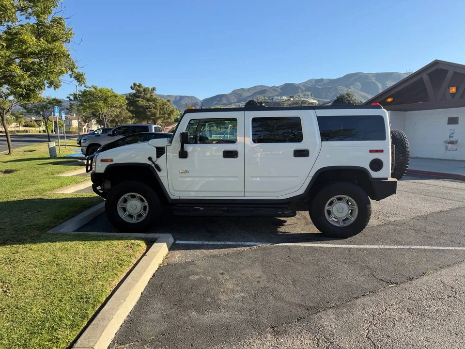 2004 Hummer Hummer H2 - Image 2 of 23