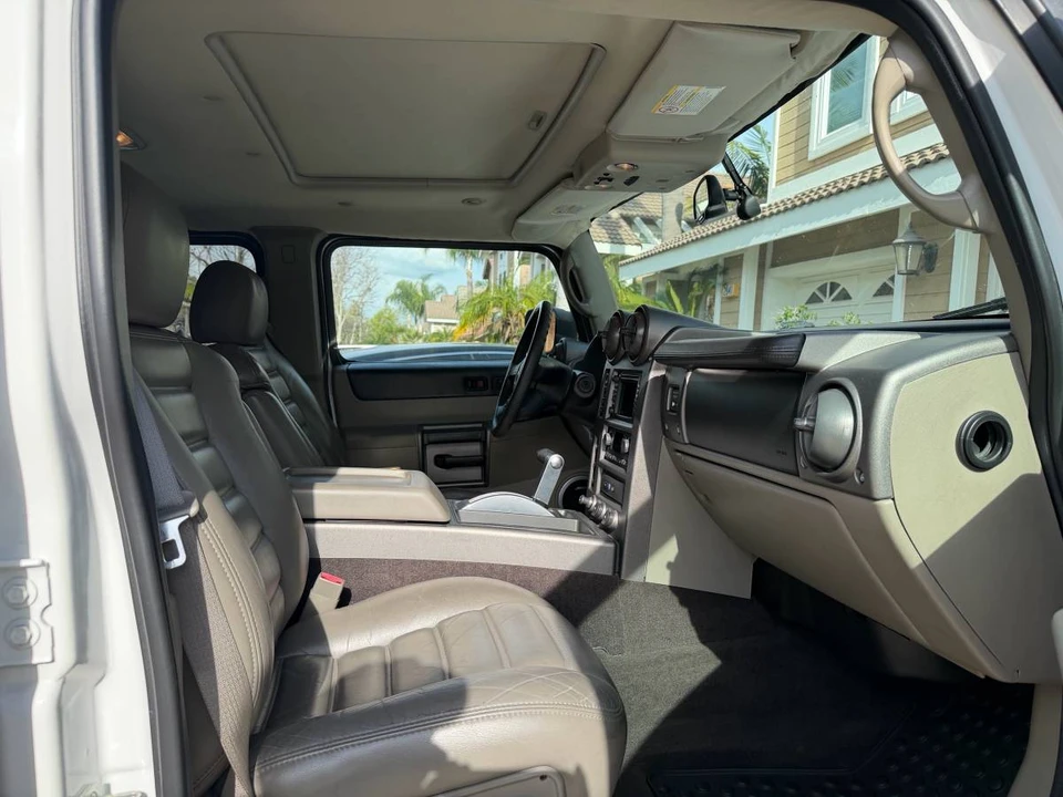 2004 Hummer Hummer H2 - Image 17 of 23