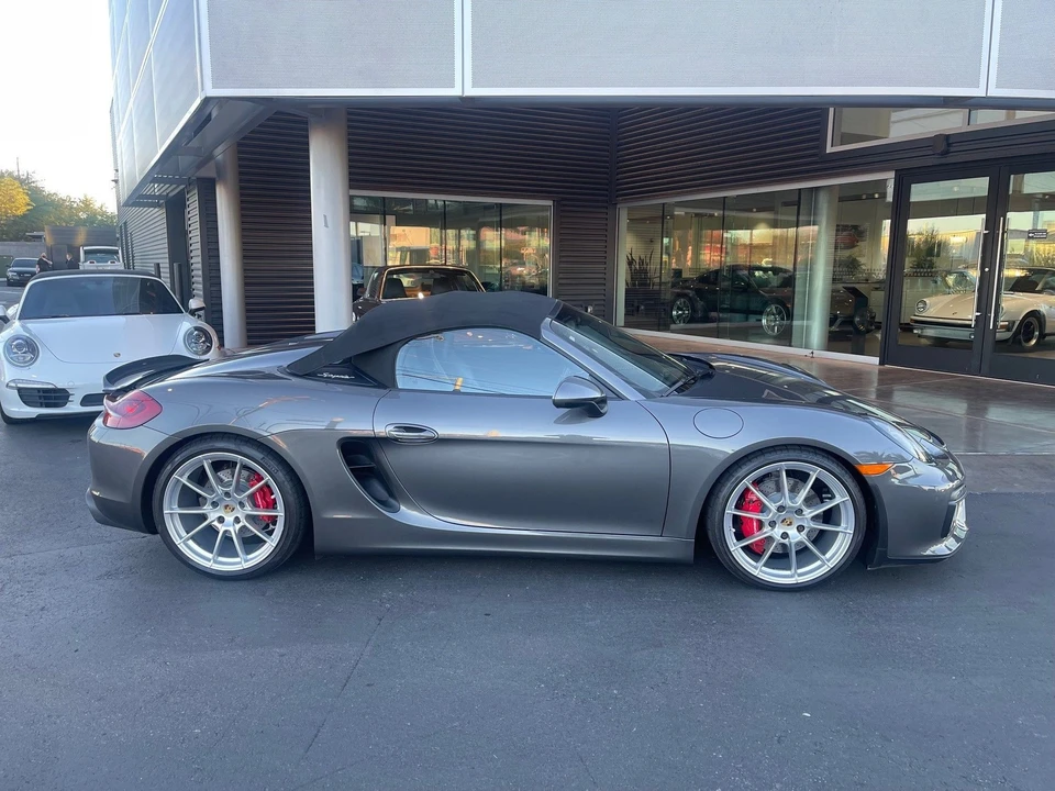 2016 Porsche 981 Boxster Spyder - Image 2 of 7