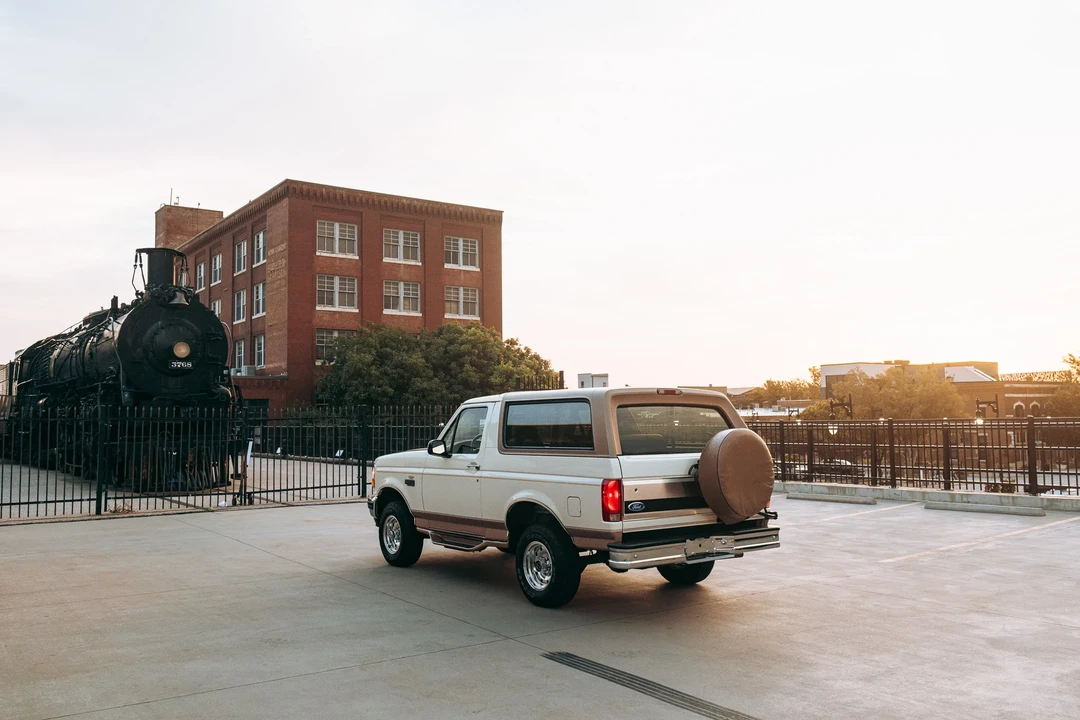 1995 Ford Bronco 5th Gen - Image 8 of 31