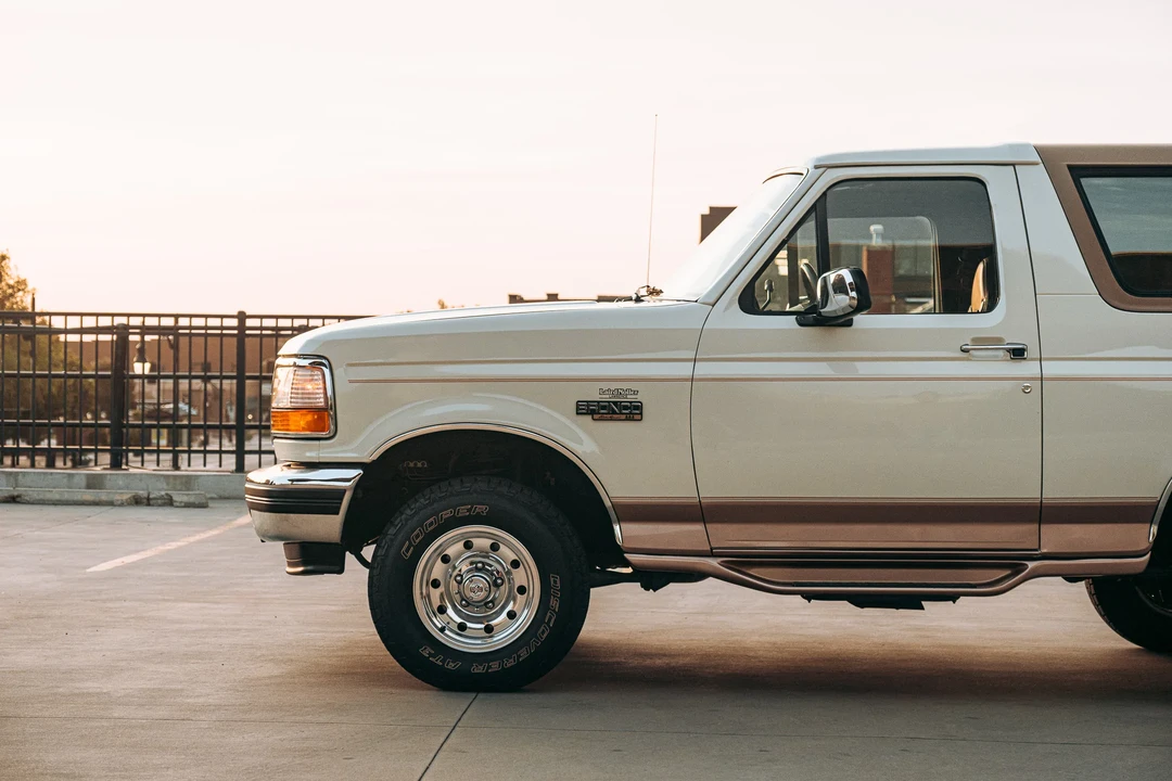 1995 Ford Bronco 5th Gen - Image 28 of 31