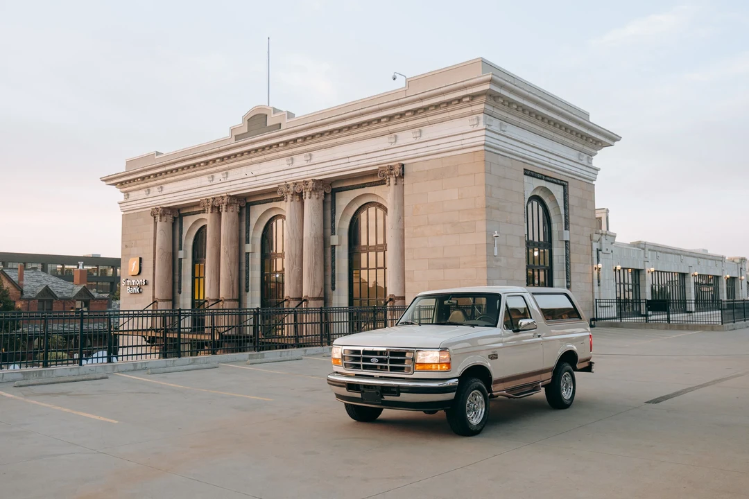 1995 Ford Bronco 5th Gen - Image 3 of 31