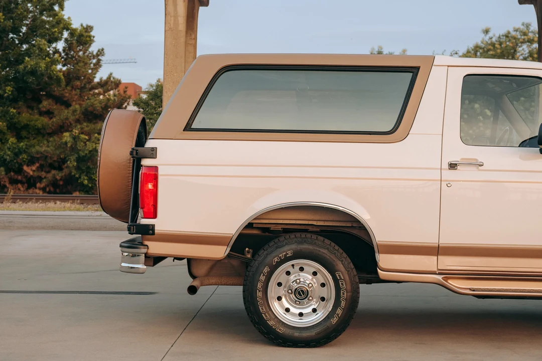 1995 Ford Bronco 5th Gen - Image 27 of 31