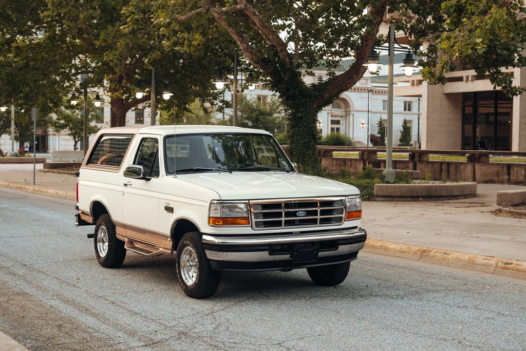 1995 Ford Bronco 5th Gen - Image 16 of 31