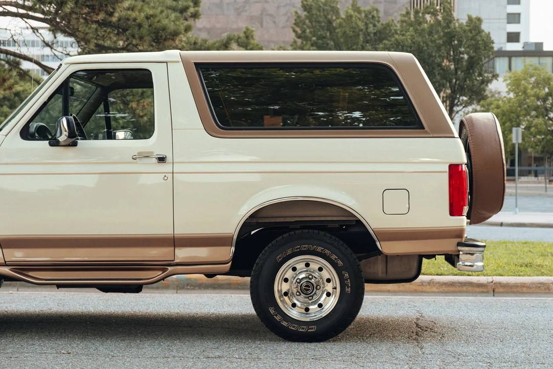 1995 Ford Bronco 5th Gen - Image 30 of 31