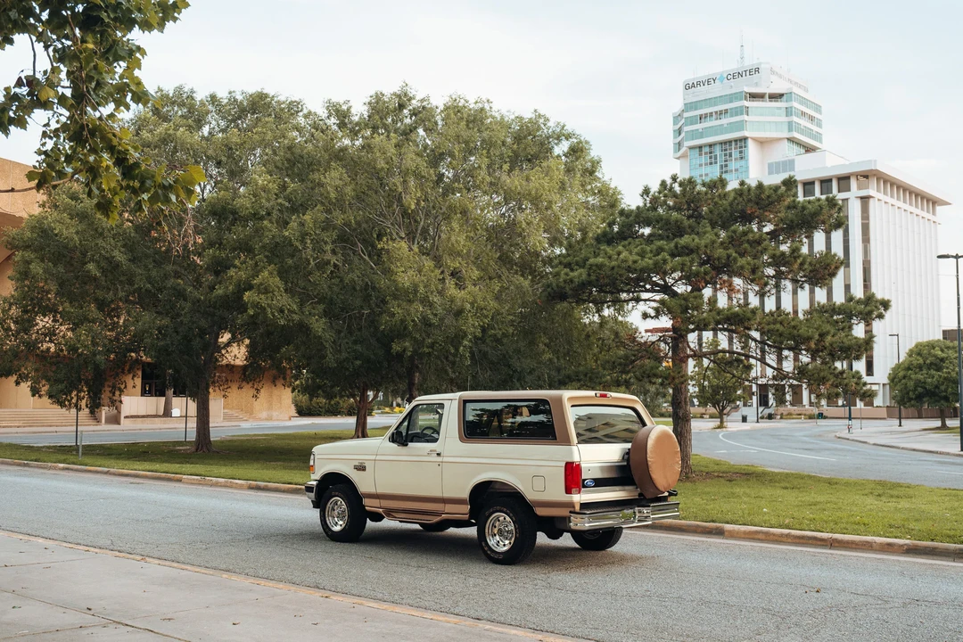1995 Ford Bronco 5th Gen - Image 22 of 31