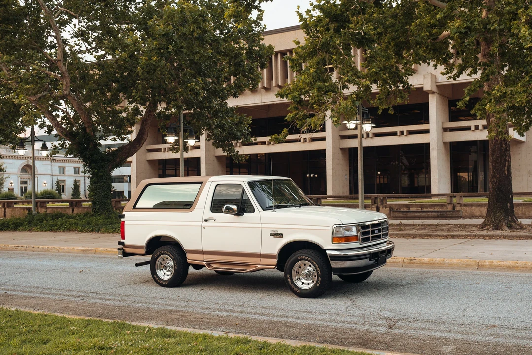 1995 Ford Bronco 5th Gen - Image 17 of 31