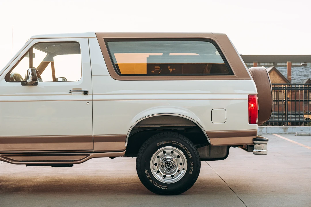 1995 Ford Bronco 5th Gen - Image 29 of 31