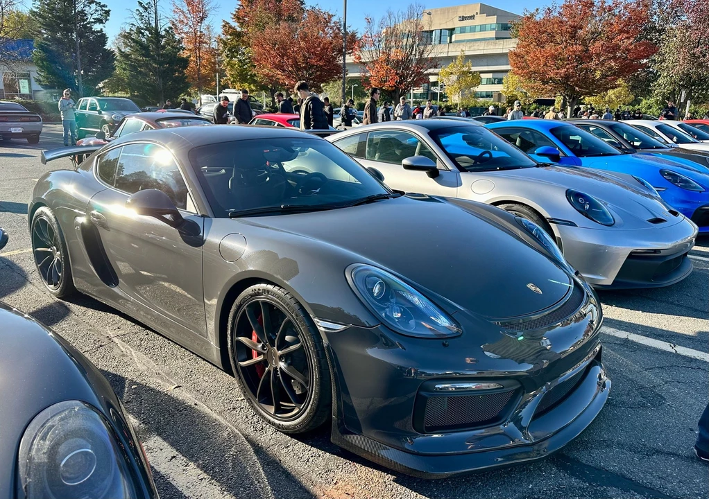 2016 Porsche 981 Cayman GT4 - Image 9 of 15