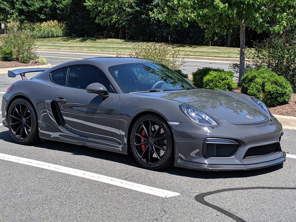 2016 Porsche 981 Cayman GT4 - Image 8 of 15