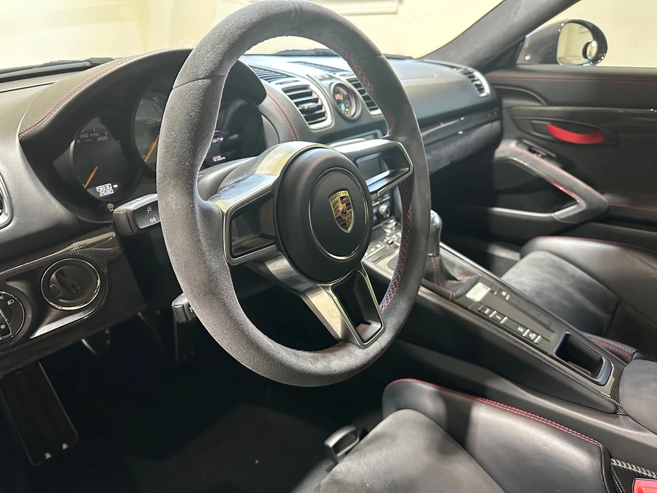 2016 Porsche 981 Cayman GT4 - Image 10 of 15