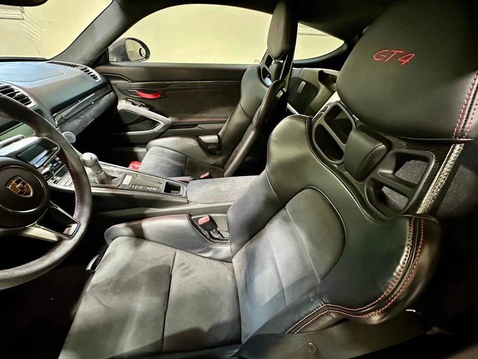 2016 Porsche 981 Cayman GT4 - Image 11 of 15