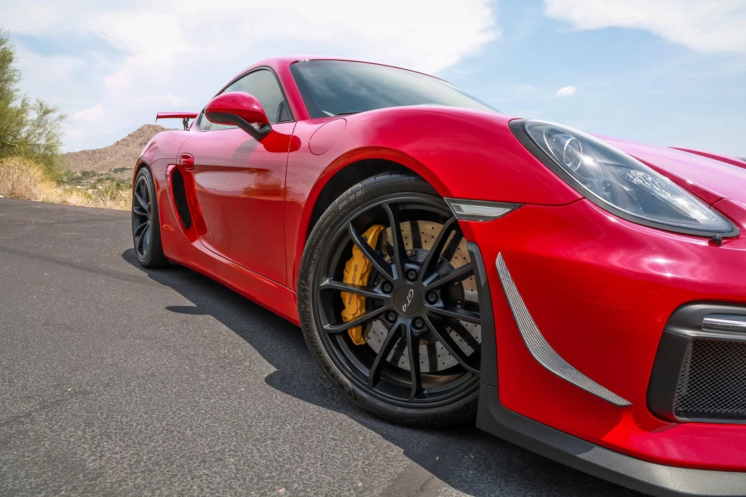 2016 Porsche 981 Cayman GT4 - Image 18 of 31