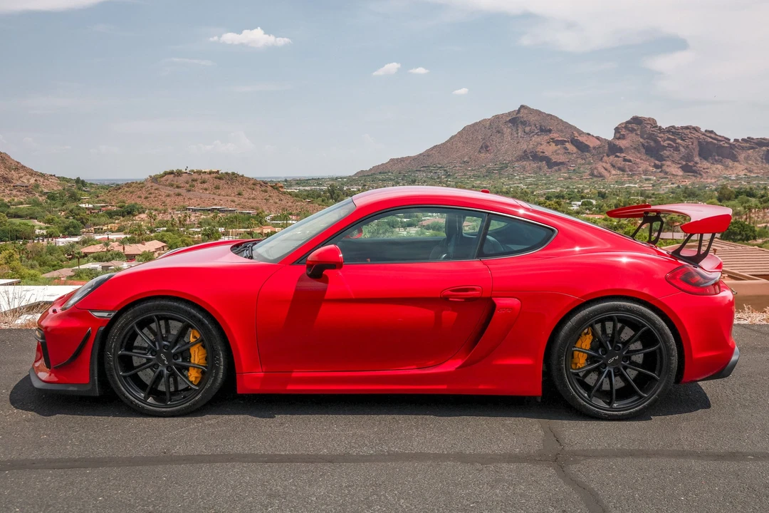 2016 Porsche 981 Cayman GT4 - Image 14 of 31