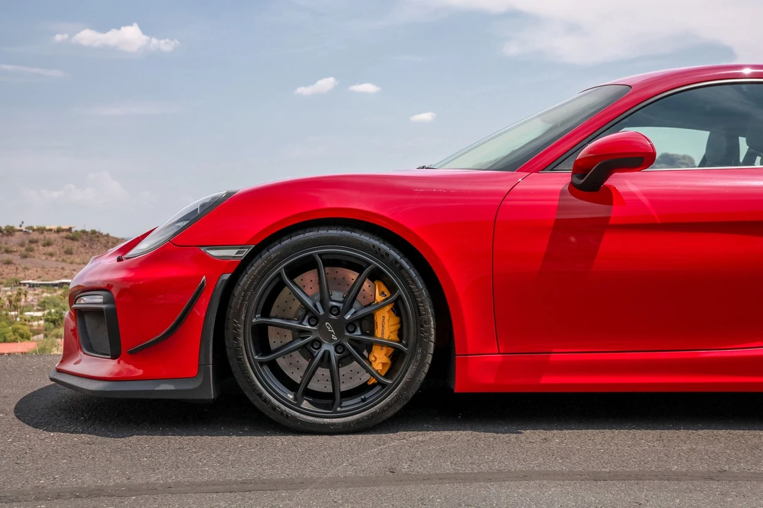 2016 Porsche 981 Cayman GT4 - Image 16 of 31