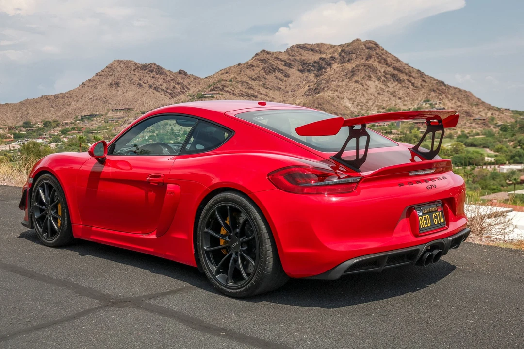 2016 Porsche 981 Cayman GT4 - Image 12 of 31