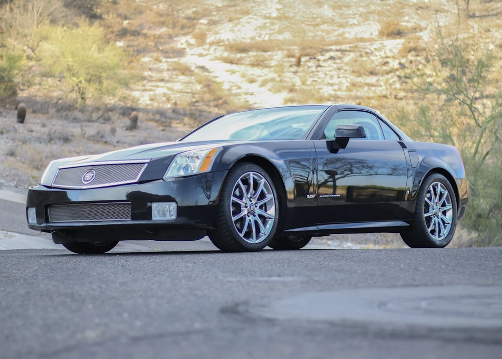 2008 Cadillac XLR-V - Image 11 of 31