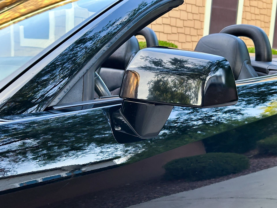 2008 Cadillac XLR-V - Image 27 of 31