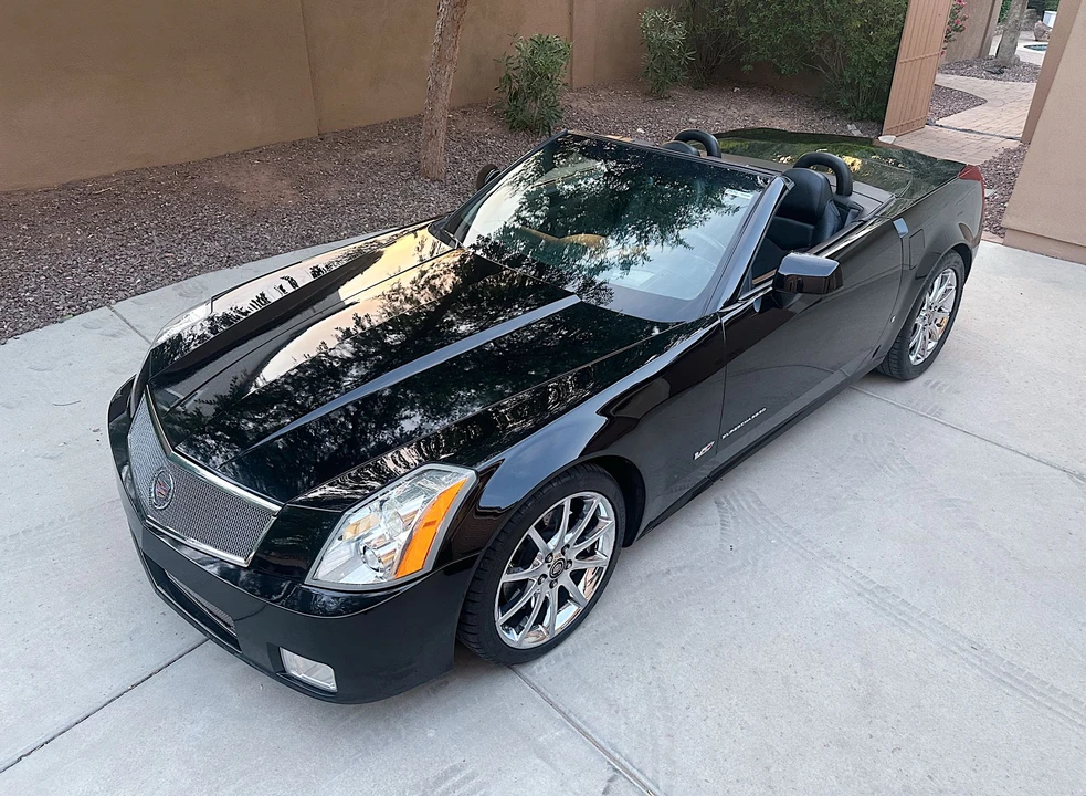 2008 Cadillac XLR-V - Image 13 of 31