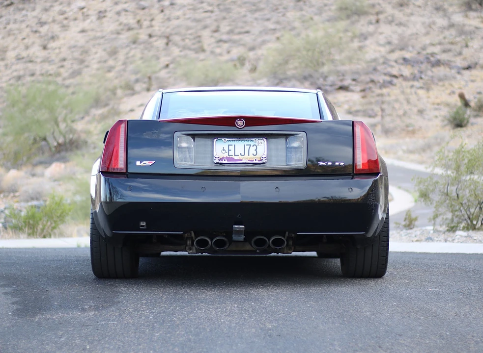 2008 Cadillac XLR-V - Image 8 of 31