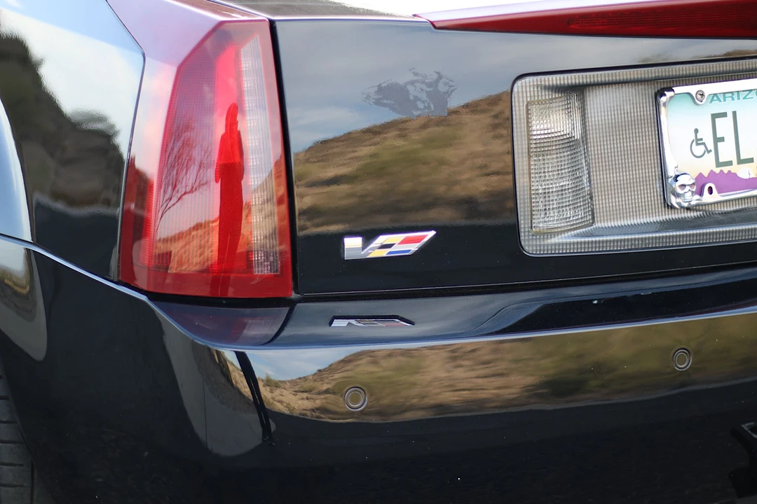 2008 Cadillac XLR-V - Image 30 of 31