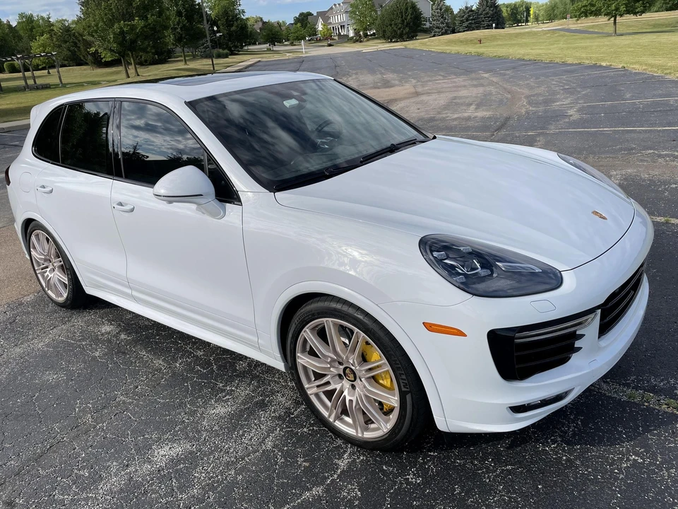 2017 Porsche 958 Cayenne Turbo S - Image 3 of 31