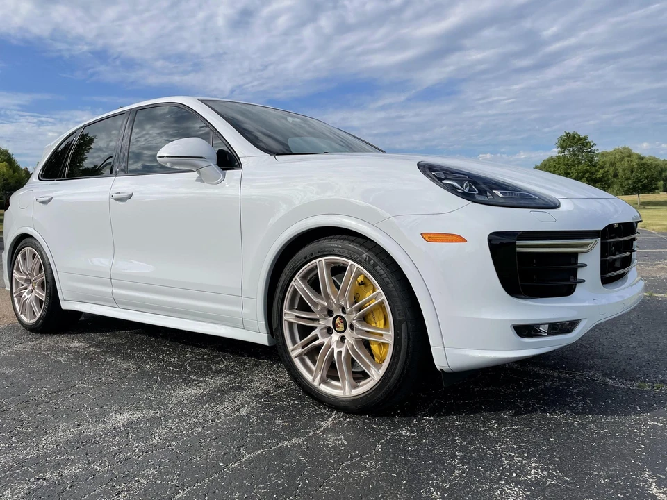 2017 Porsche 958 Cayenne Turbo S - Image 8 of 31
