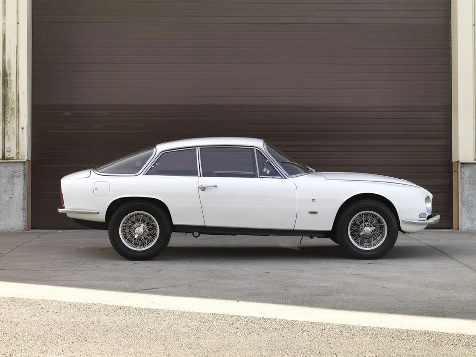 1965 Alfa Romeo 2600 - Image 4 of 17