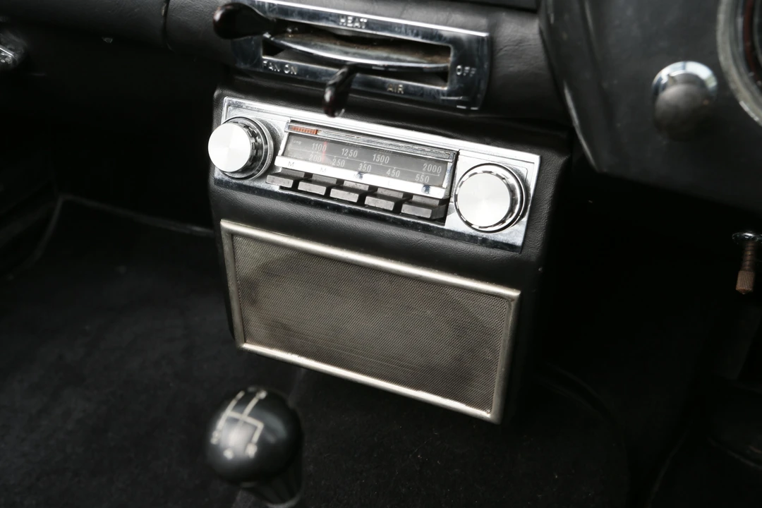 1963 Aston Martin DB4 Convertible - Image 17 of 22