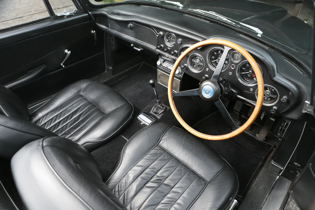 1963 Aston Martin DB4 Convertible - Image 19 of 22