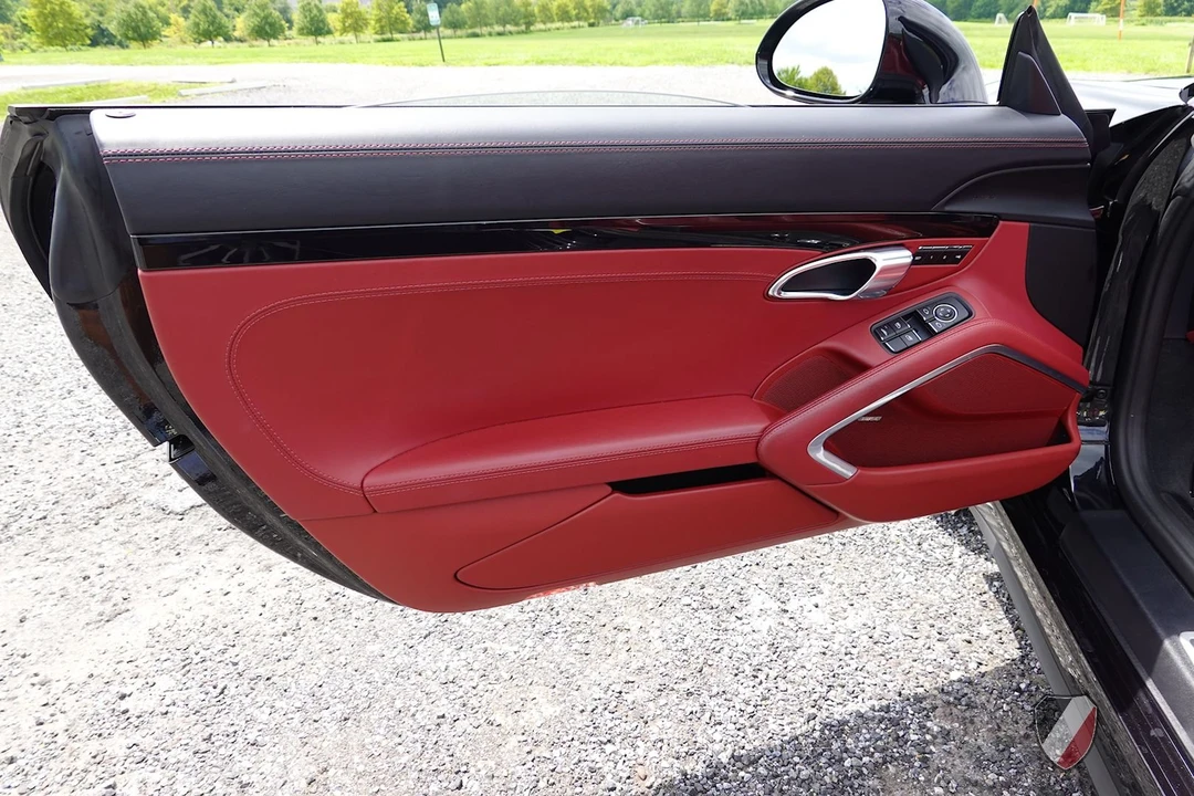 2017 Porsche 991 Carrera 4S - Image 29 of 31