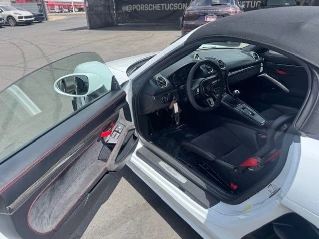 2020 Porsche 718 Boxster Spyder - Image 6 of 7