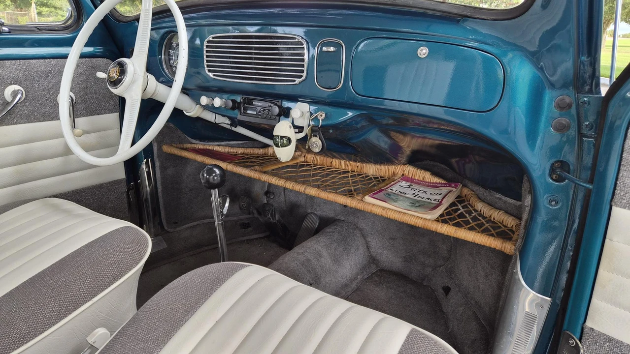 1955 Volkswagen Beetle (Oval Window) - Image 29 of 31