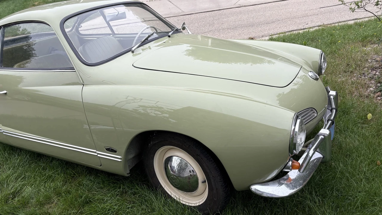 1960 Volkswagen Karmann Ghia Type 14 - Image 21 of 31