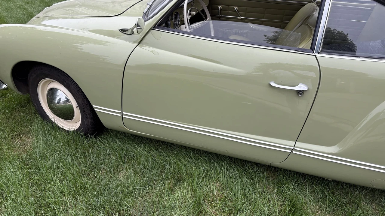 1960 Volkswagen Karmann Ghia Type 14 - Image 12 of 31